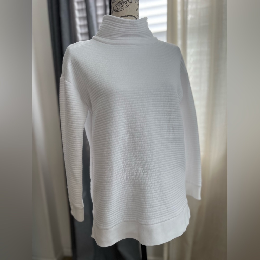 Talbots Classic White quilted pullover Turtleneck Sweater - Picture 2 of 9